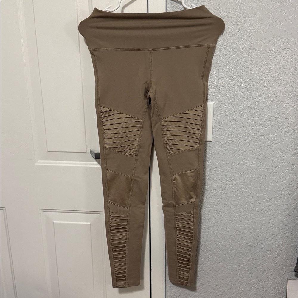 ALO Yoga VA-VA-VROOM High Waist Moto Leggings - Picture 2 of 6
